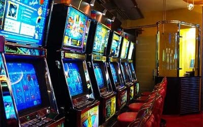 Video poker games with Microgaming technology
